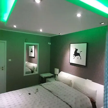 Yassen Luxury Apartment *