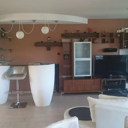 Yassen Luxury Apartment